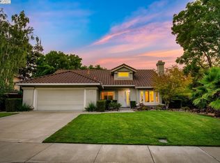 884 Lucerne St, Livermore, CA 94551