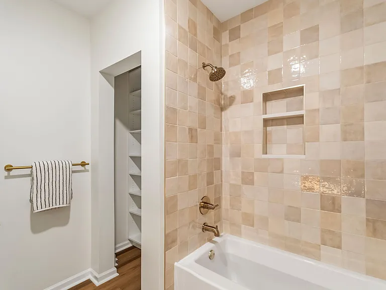 5 Silverbell Ct — Photo 44