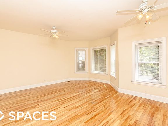 3rd image of 3820 N Sheffield Ave #1SRE