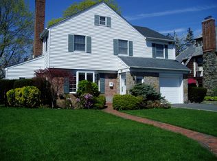 106 Kildare Rd, Garden City, NY 11530