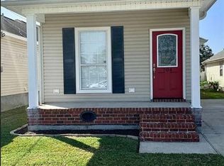 704 Richard St, Gretna, LA 70053