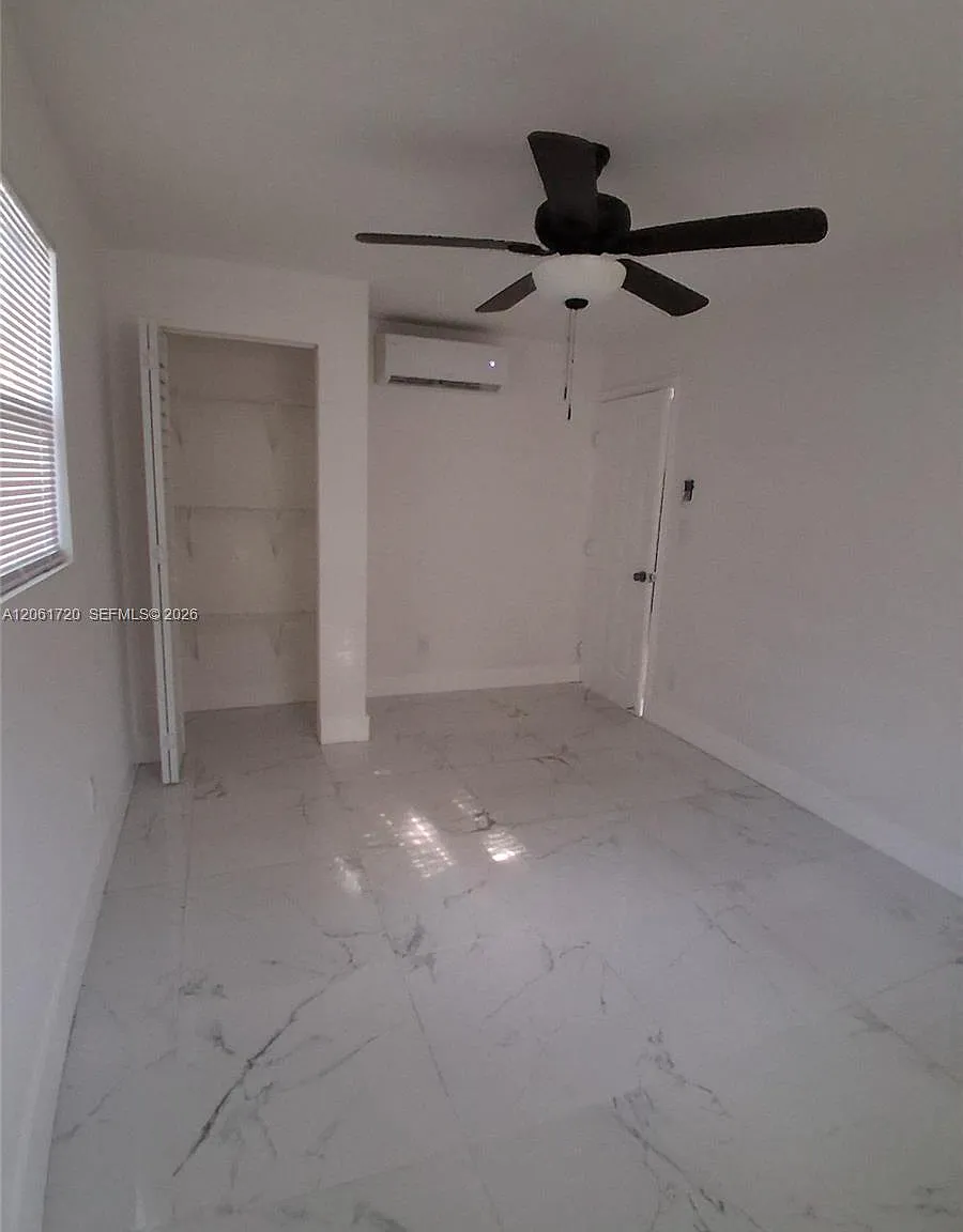 Academy Award Homes Secti — Photo 3