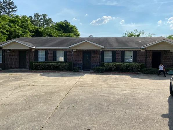 713 21st St N, Pell City, AL