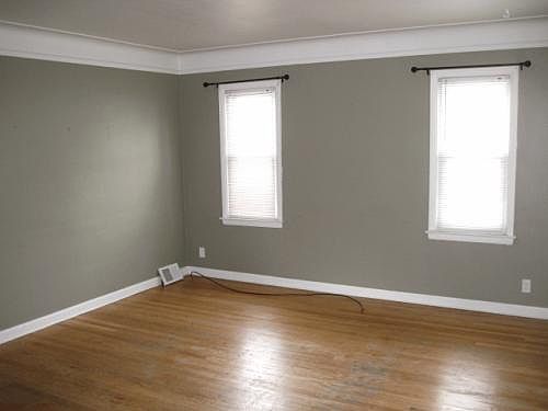 3rd image of 1113 Ferris Ave