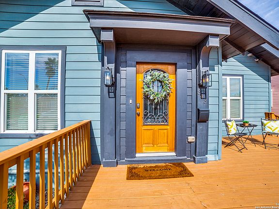 3rd image of 343 E CRAIG PL