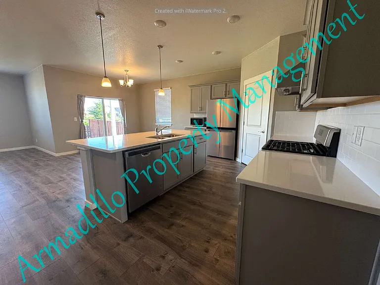 1902 Thundercloud Dr — Photo 10