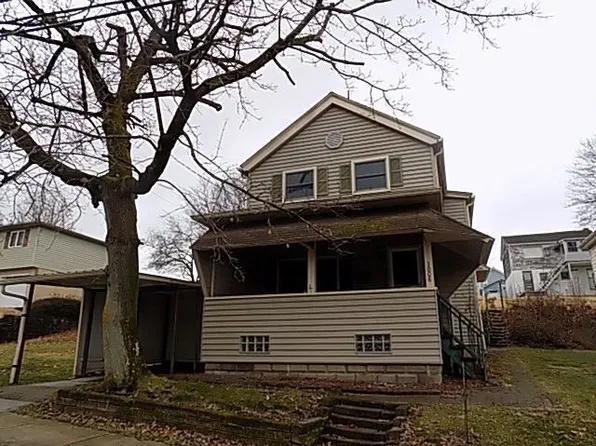 Vandergrift Ln, Vandergrift, PA 15690