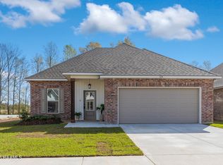 124 Lightbourne Dr, Lafayette, LA 70506