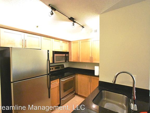 3rd image of 7500 Woodmont Ave APT 316