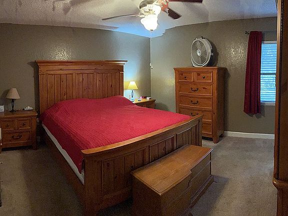 4th image of 120 N Pointe Dr
