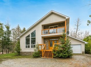 2384 Champlain Rd, Tiny, ON L9M0C9