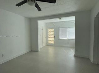 8989 Byron Ave APT 5, Surfside, FL 33154