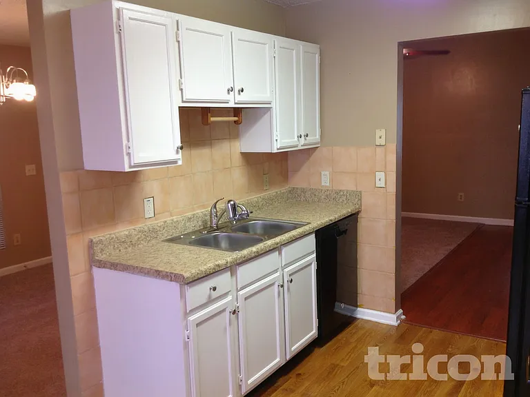 3495 Baroney Ln SW — Photo 4