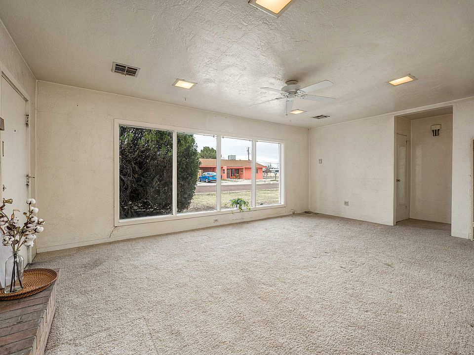 1st image of 1065 Circle Dr