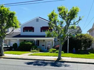 220 E Charleston Ave, Wildwood Crest, NJ 08260