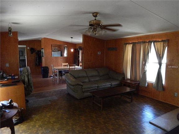 5th image of 43180 Dixie Dr