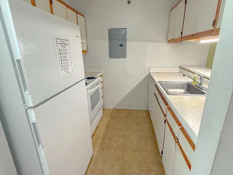1500-303 Graduate Ln — Photo 7