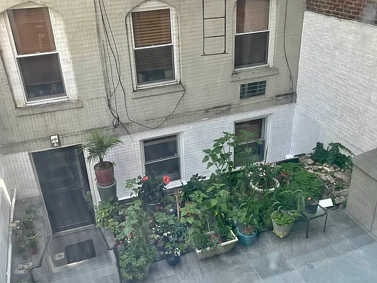 Rented by BH Brokerage Group | media 4