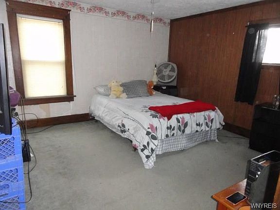 5th image of 1120 Haeberle Ave