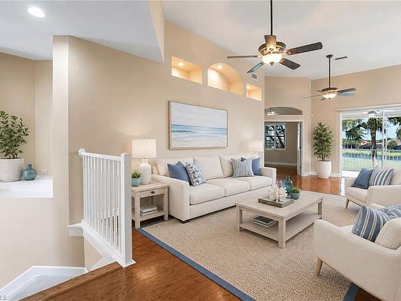2nd image of 10462 Autumn Breeze DR #202