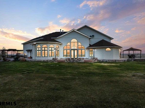 100568 County Road 14, Mitchell, NE 69357