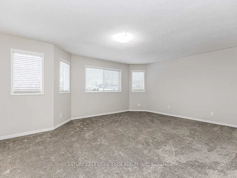 90 Cityview Cir — Photo 17