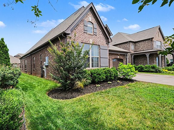 3rd image of 4627 Maryweather Ln