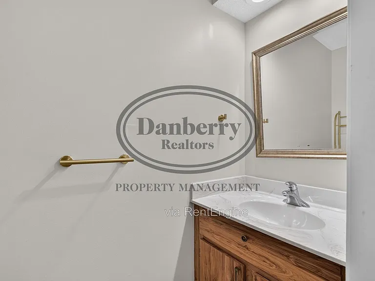5409 Westcastle Dr #4 — Photo 14