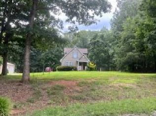 1626 Oak Ridge Rd, Appomattox, VA 24522