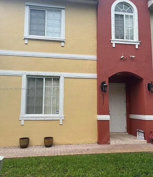 5347 SW 40th Ave — Photo 15