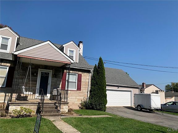2nd image of 2831 Charlotte Ave