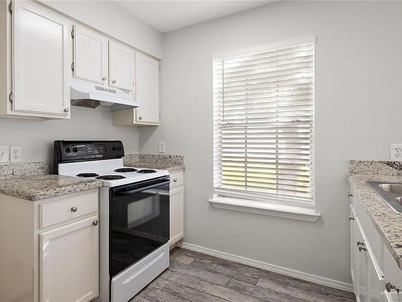 2nd image of 1006 W Kelly Ave APT F