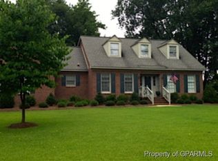 1402 Saint James Pl, Kinston, NC 28504