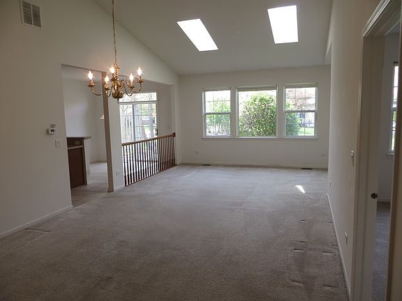 2nd image of 172 Enfield Ln