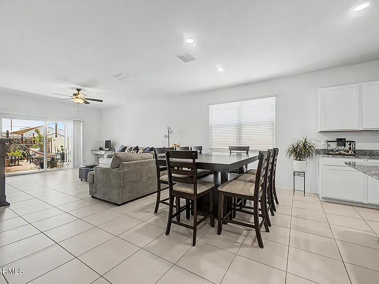10611 W Bloch Rd — Photo 8