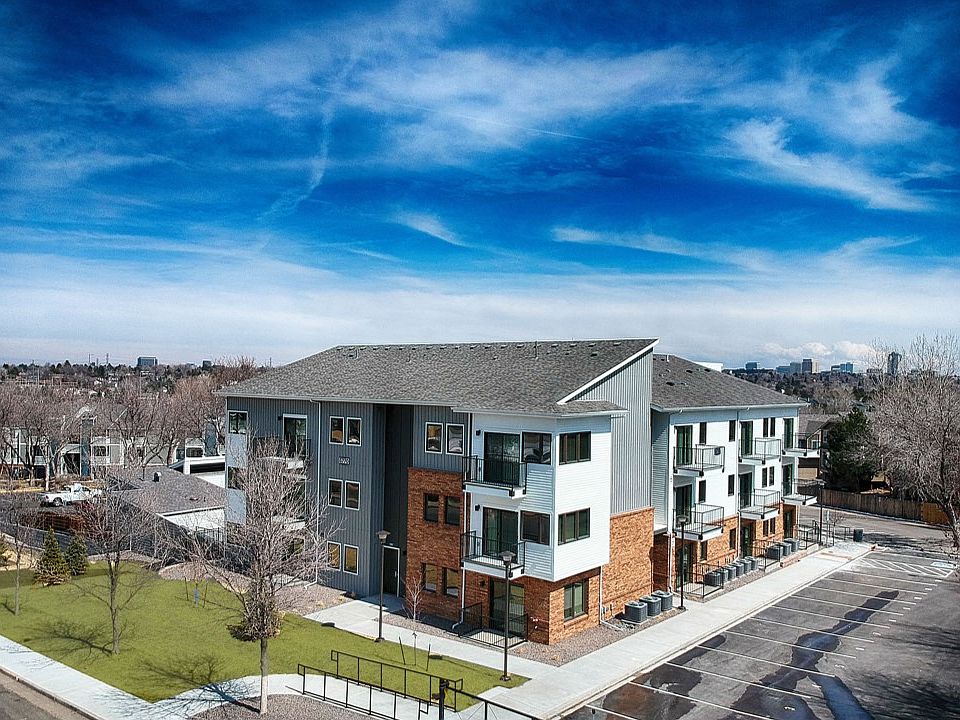 Villas at Holly | Centennial, Co. Apartments