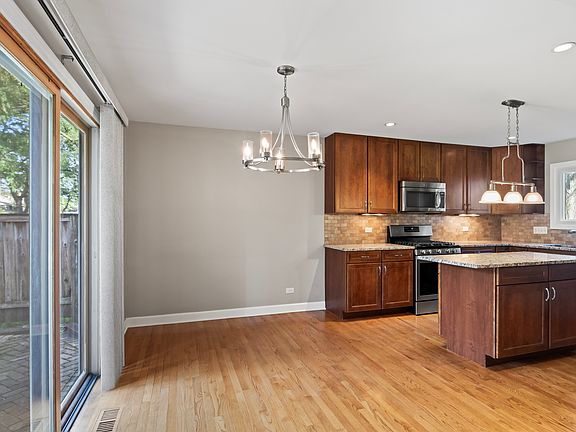 5th image of 164 Saratoga Ct
