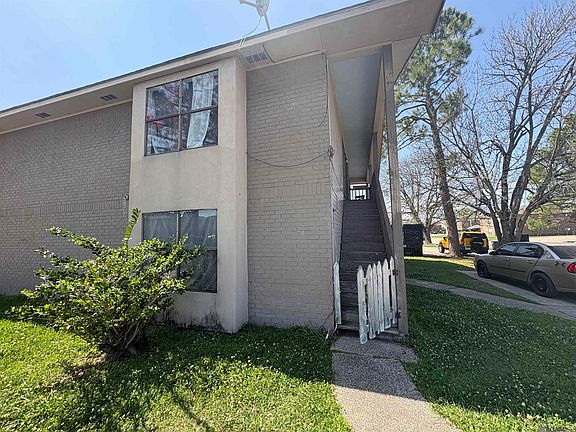 4th image of 8152 Ned Ave