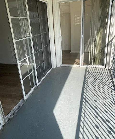 Beverly La Peer — Photo 7
