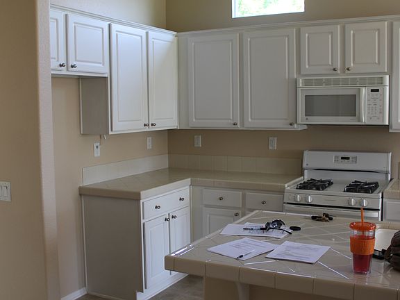 3rd image of 30519 Gill St