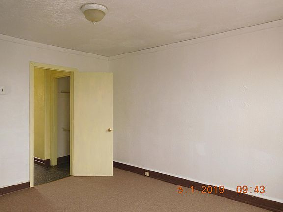 4th image of 2521 N Mascher St