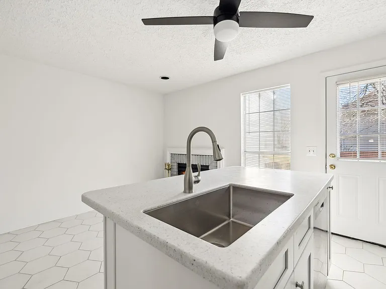 217 Walton Ferry Rd #108 — Photo 17