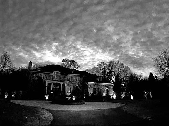 4th image of 750 Strawfield Ln