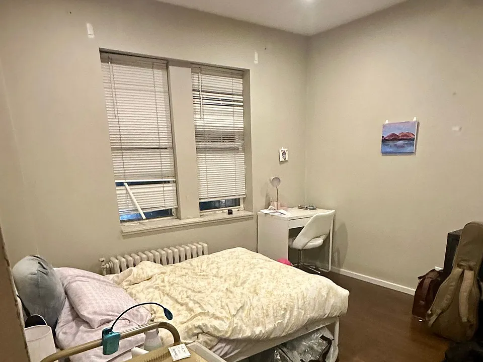 1999 Commonwealth Ave #18