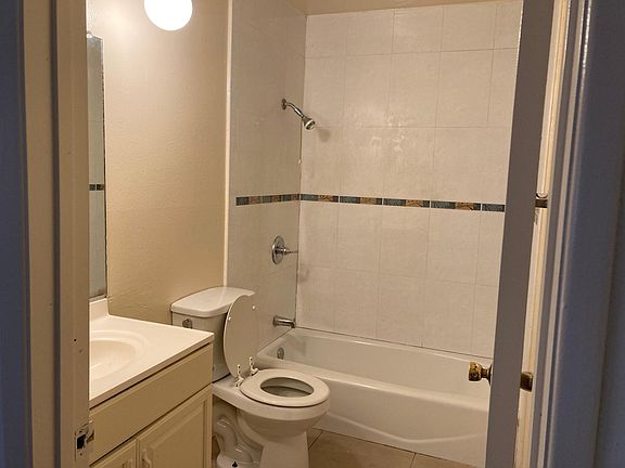5th image of 214 N Lincoln Ave #G