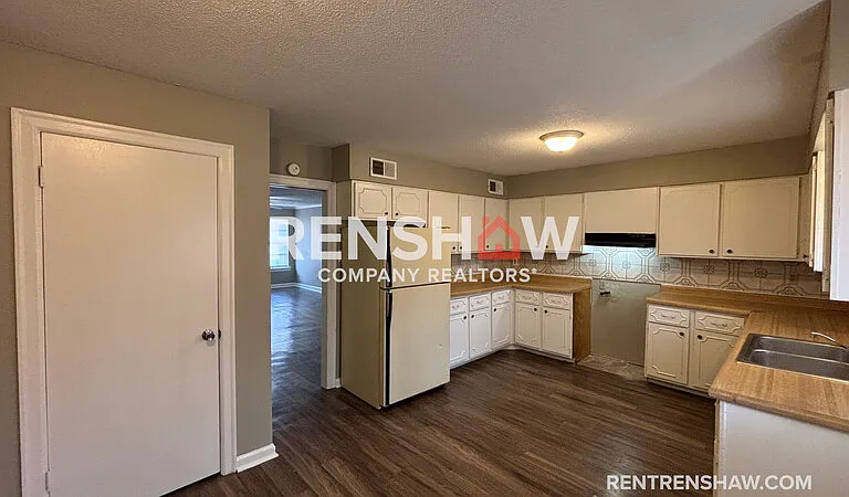 3219 Thirteen Colony Mall #2B — Photo 11