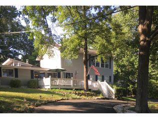6305 N Lakeshore Dr, Byrnes Mill, MO 63051