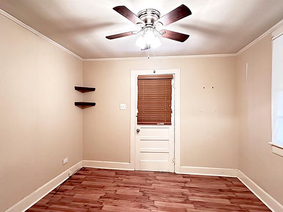 3rd image of 308 Lafaye Ave