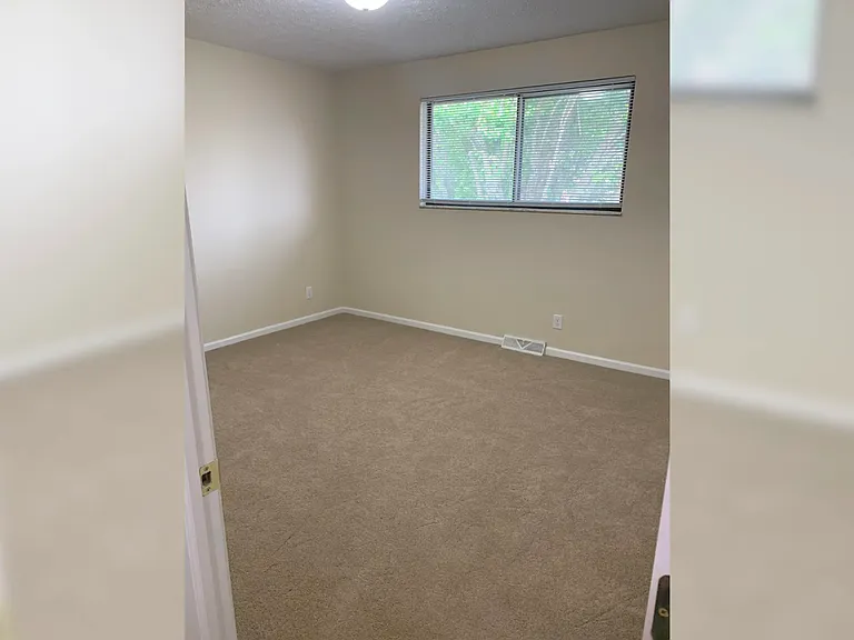Orchard Terrace Apartments — Photo 22
