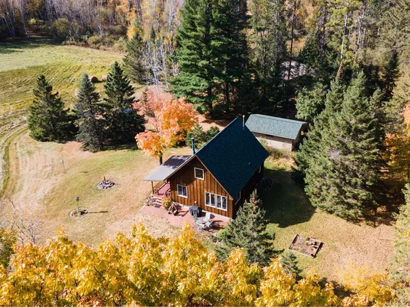 90662 Range Line Rd, Kerrick, MN 55756